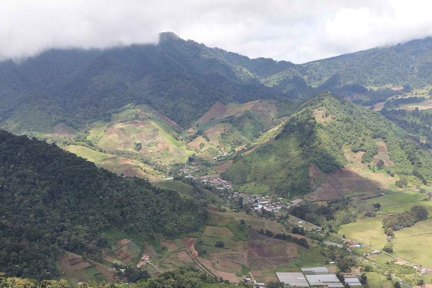 Top of Cerro Punta - panoramio