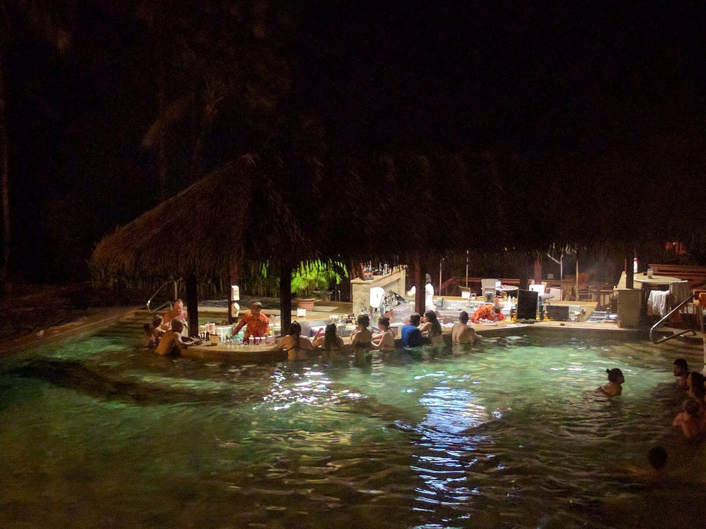 Bar in pool at Tabacón.gk