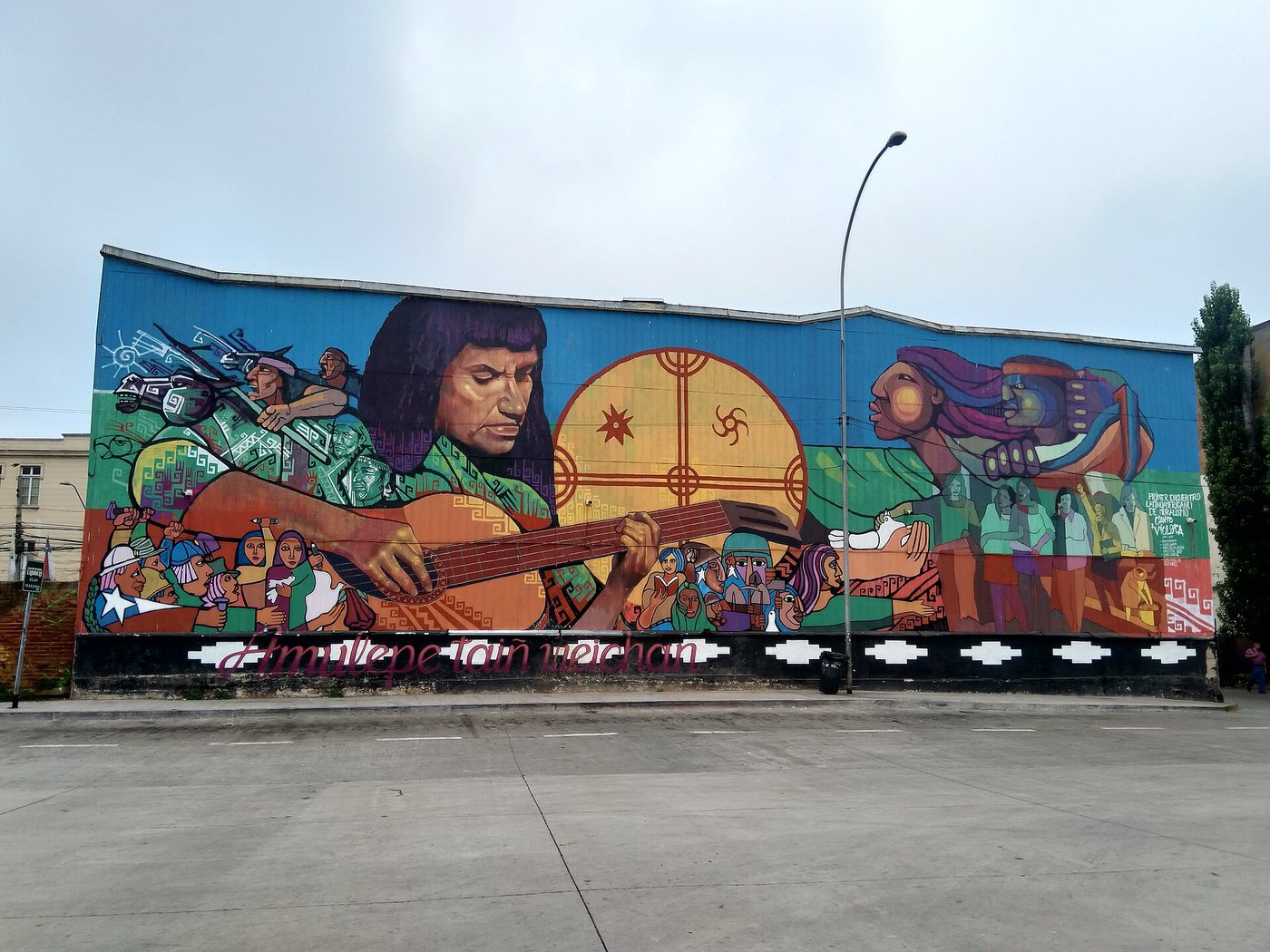 Mural en terminal de buses Valparaíso