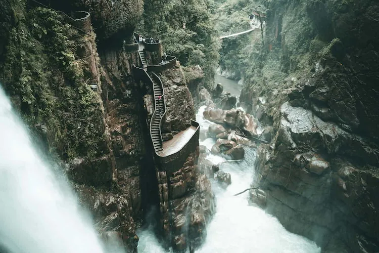 Wasserfallroute und Pailón del Diablo mit dem Rad, Baños