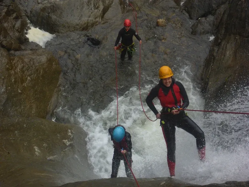 Canyoning am Wasserfall Chamana, Baños