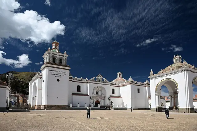 Bolivia - Santuario Nacional de la Virgen de Copacabana