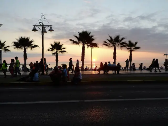 Anochecer en borde costero Iquique.